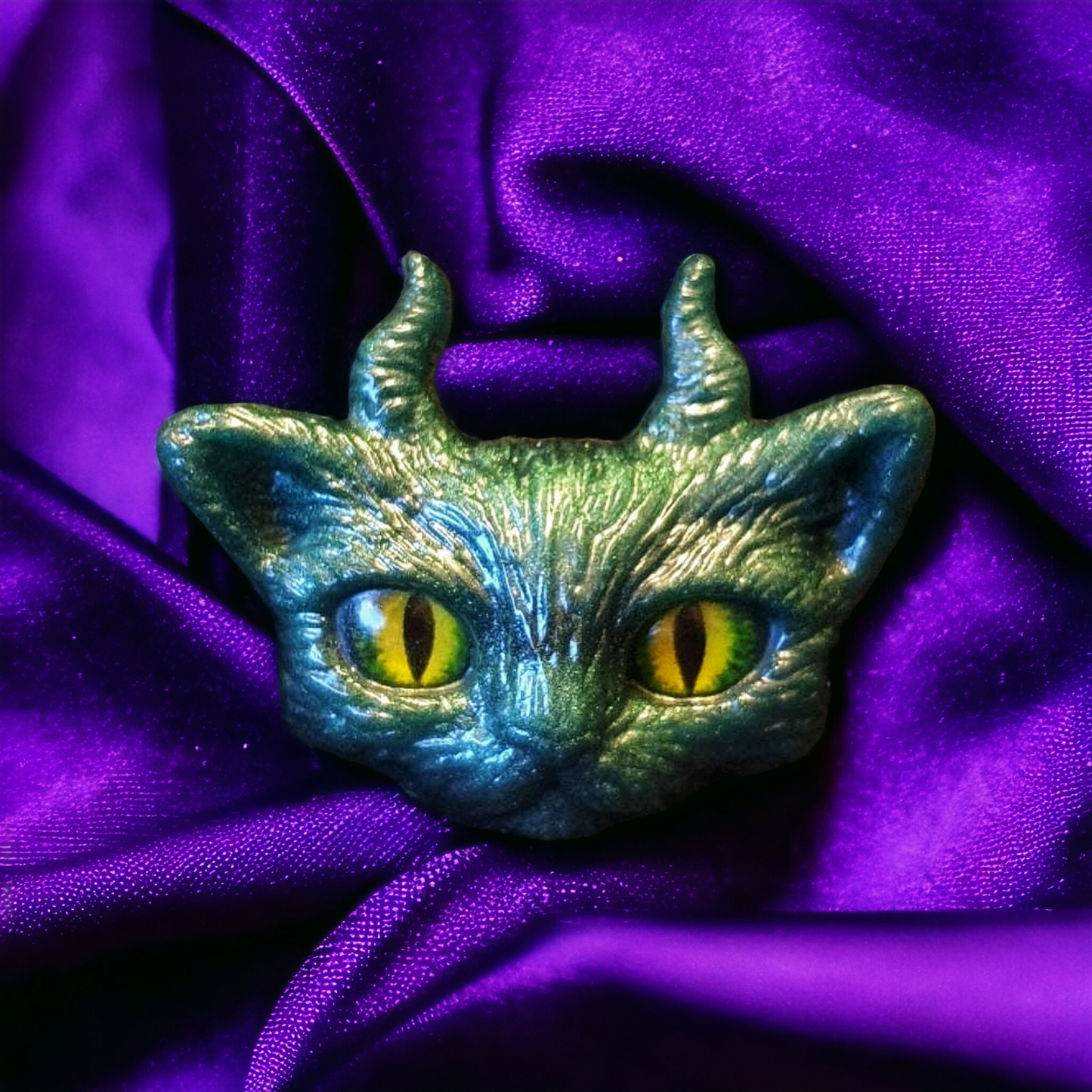 Horned Demon Cat, Green Cat, Handmade Keychain, Necklace, Kitty Fridge Magnet, Gothic Brooch, Cute Cat Lovers Gift, Small Cat Head Gift,