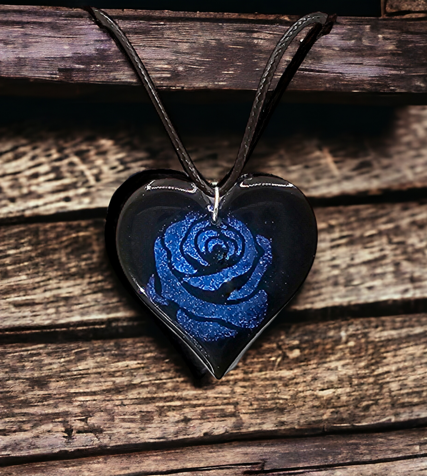 Dainty Black Resin Heart Necklace with Intricate Rose Design - Perfect Valentine's Day Gift